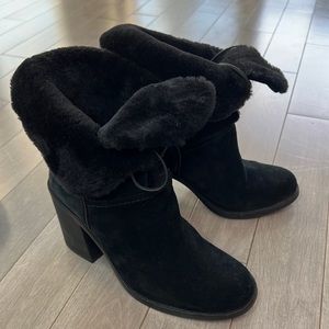 UGG Jerene black sheepskin heel boot suede size 7.5